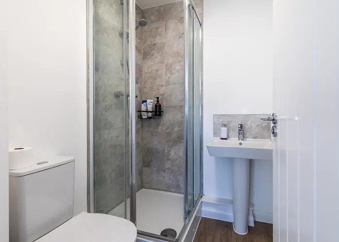 아파트 Lane End - Bright & Spacious 2-bed Flat With Balcony & Parking 브리스틀